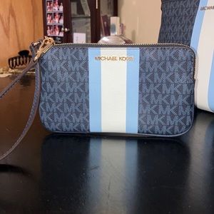 Michael Kors Bedford Wristlet